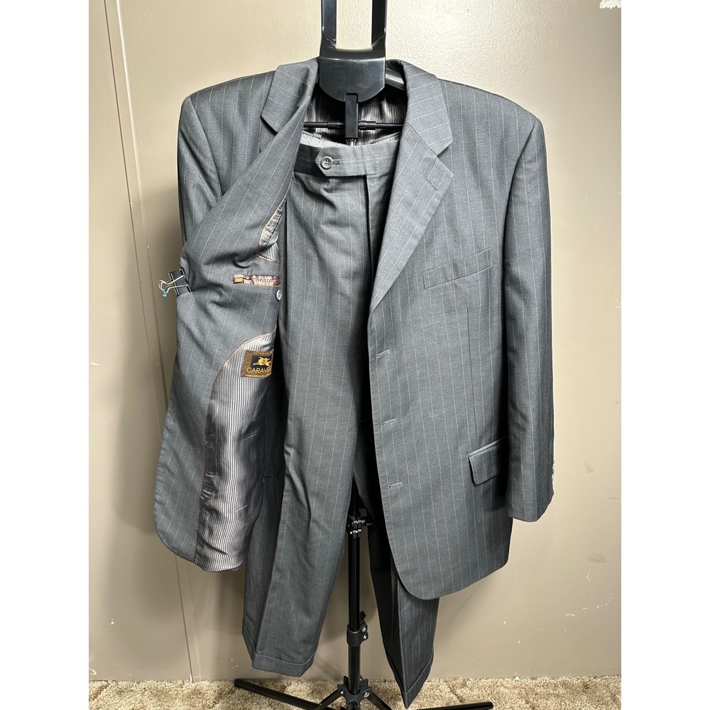 Caravelli Mens Grey Pinstripe Suit Superior 150s Wool Blend 2pc Set 44R 32W